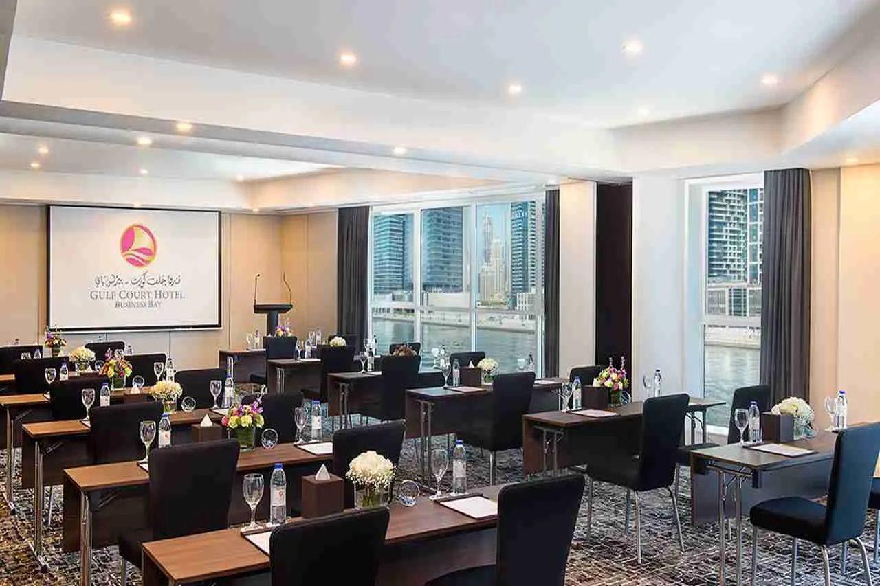Готель Gulf Court Business Bay